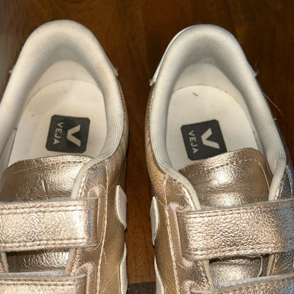 Veja Metallic Rose Gold Velcro Sneakers with White V Logo - Picture 5 of 12